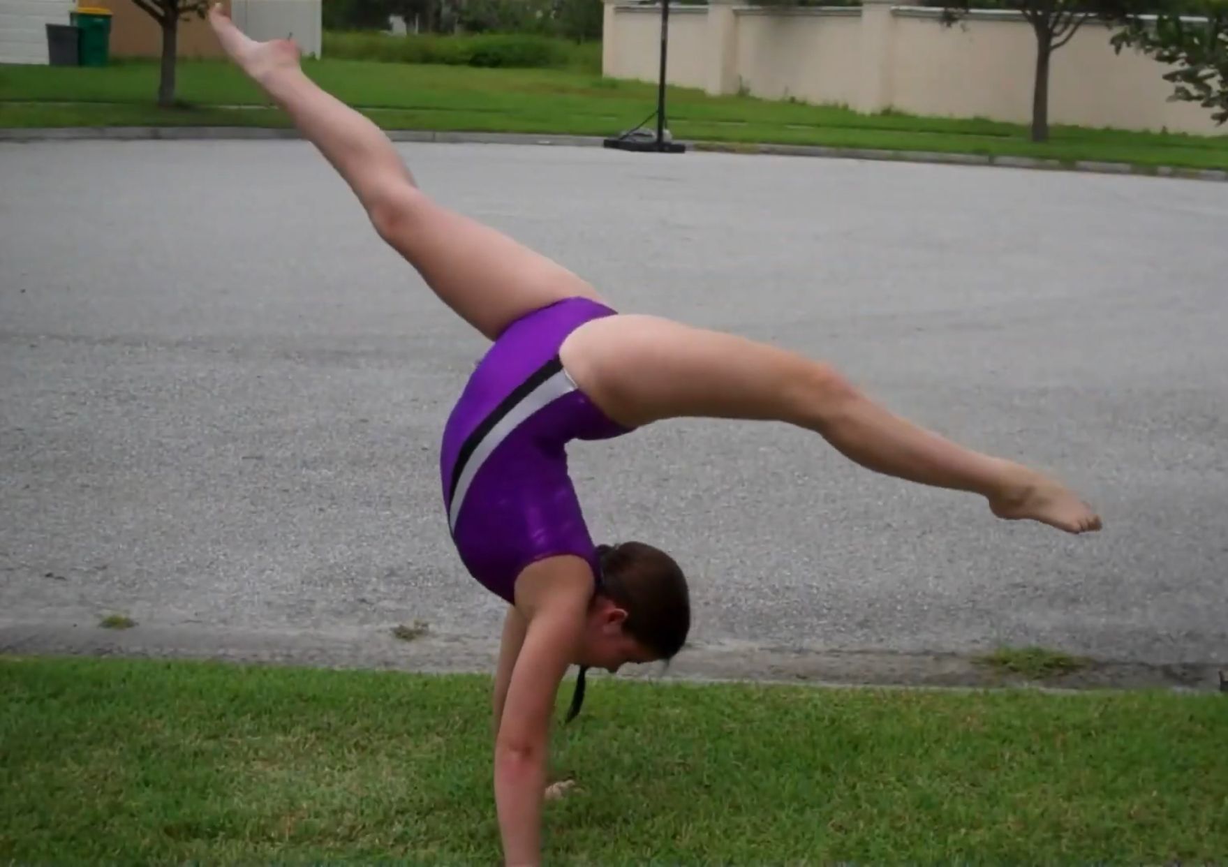 Pin By James Mcmillen On Gymnastics Legging Fashion Gymnastics
