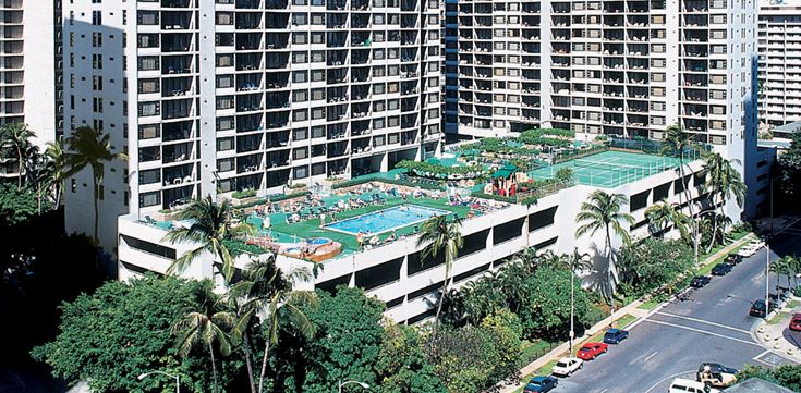Reason 23 Lounging On Top Of The Largest Deck On Waikiki Beach Makes Aston At The Waikiki Banyan A Family Favorite Waikiki Hawaii Vacation Waikiki Beach