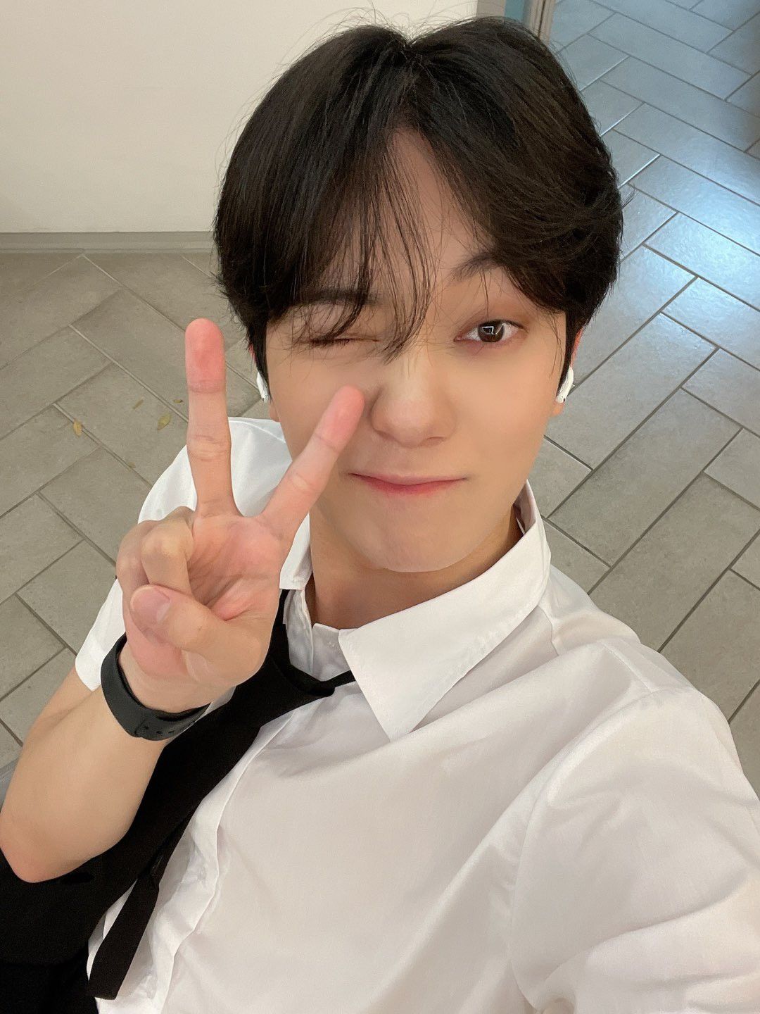 Yechan Omega Bts Derp Faces All About Eyes where-are-my-eyes-song-kids-funny-songs-youtube