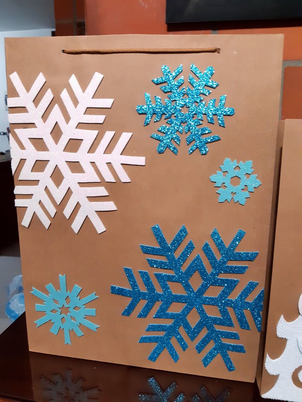 Details about / Envoltura de regalo Paquete de papel de tejido copos de nieve 8 hojas de 20/" X 20/" cada Hoja show original title