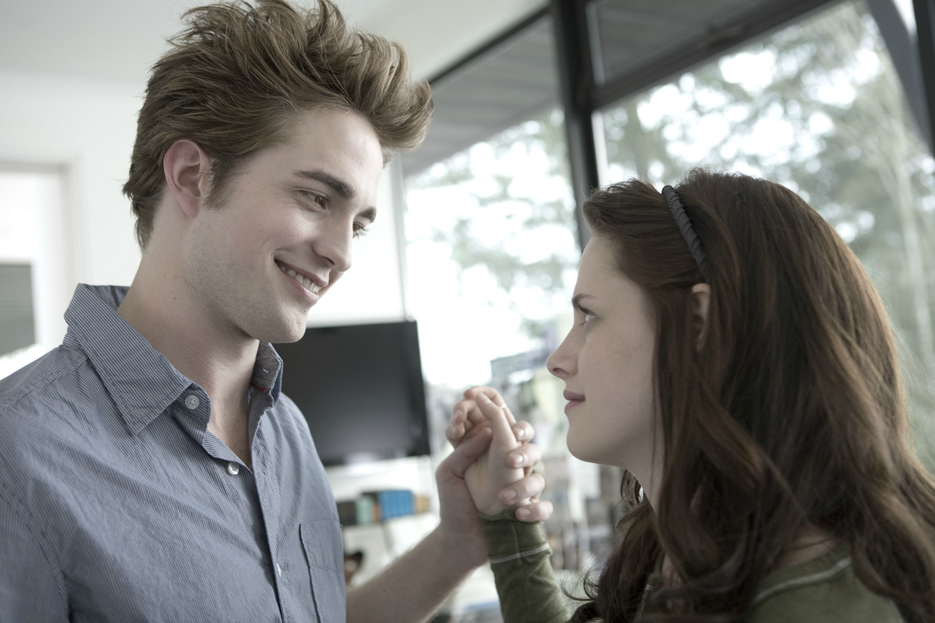 Twilight Edward Bella Edwards House Twilight Saga Twilight Movie Twilight Edward