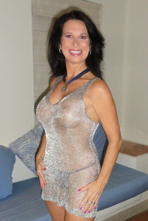 ideal ebony milf Mature smokers women masturbating