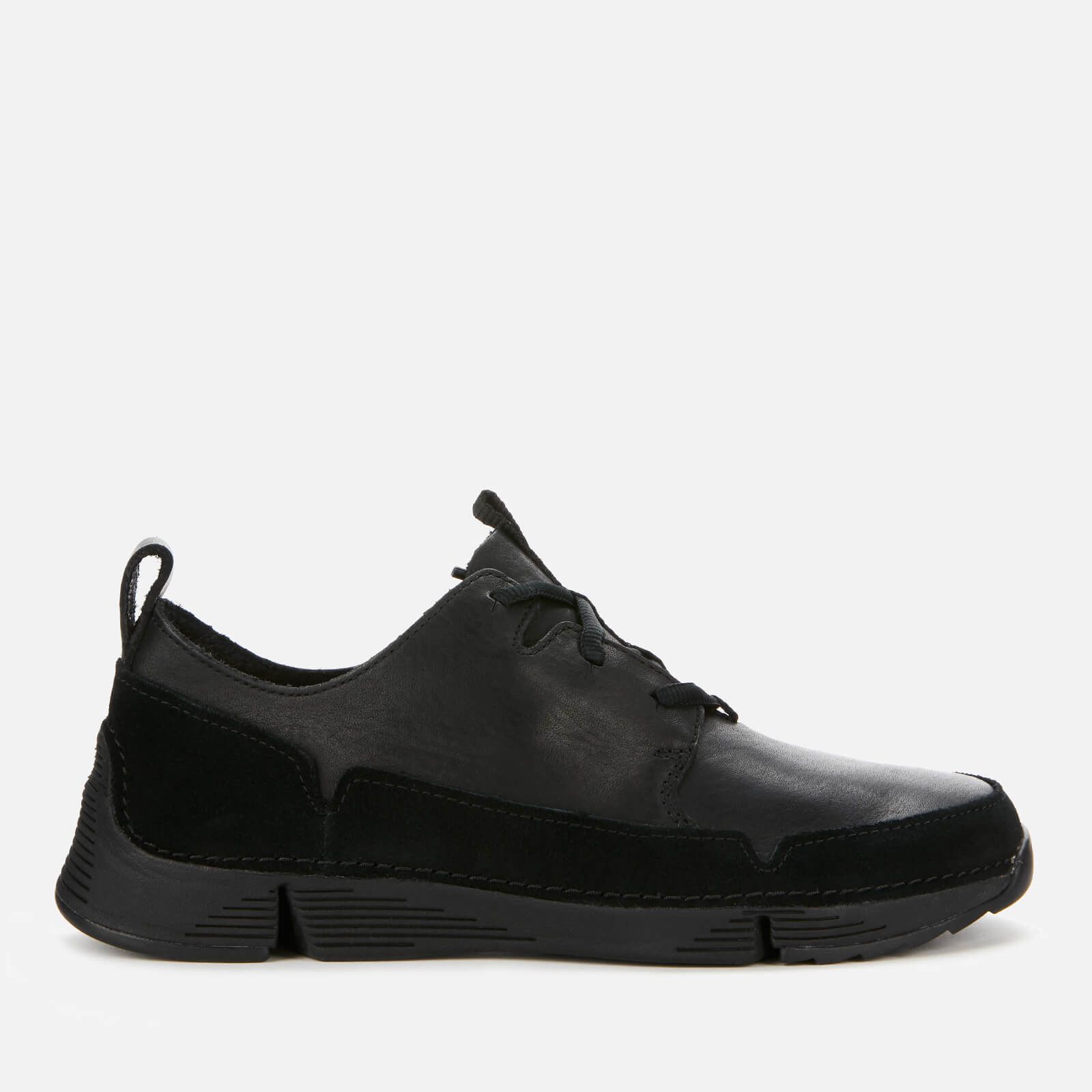 black trainers clarks