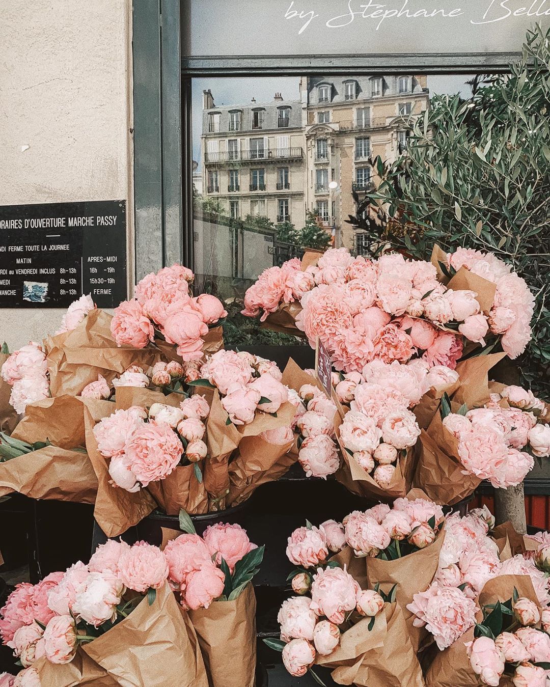 My Name Is Anna On Instagram Flower Invasion For Mother S Day In France Today Photo Edited With Preset In 2020 Flower Aesthetic Pretty Flowers Beautiful Flowers