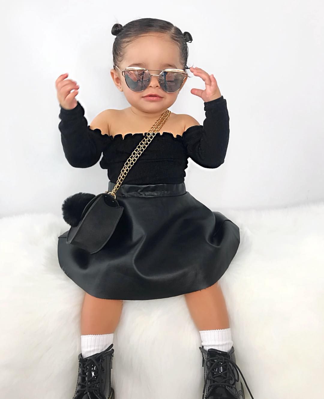 L E T I C I A P E R E Z on Instagram: “my baby fashionista ?? #fashionbaby #fashionista #love #babygirl”