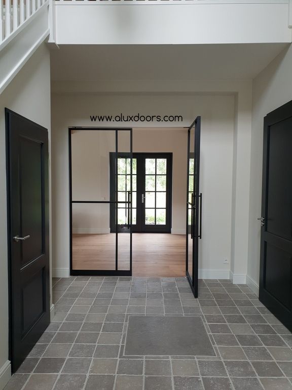 Metalen taatsdeuren #metaldoors #aluminiumdoors #stalendeuren ... Metalen taatsdeuren #metaldoors #aluminiumdoors #stalendeuren ...