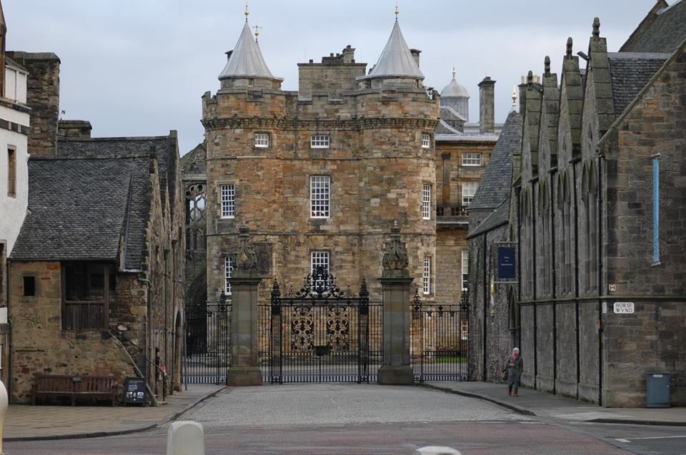 Learn About The History Of Holyrood Palace The Home Of The Royal