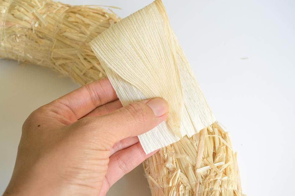 Make a Corn Husk Wreath | HGTV | Corn husk, Corn husk crafts, Corn husk wreath How To Dry Corn Husks For Crafts