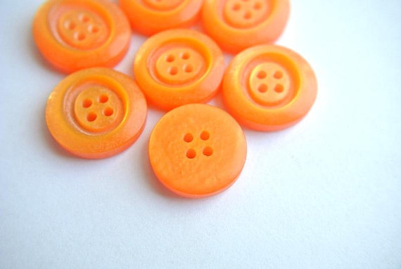 6 vintage plastic buttons 23mm 6mm thick