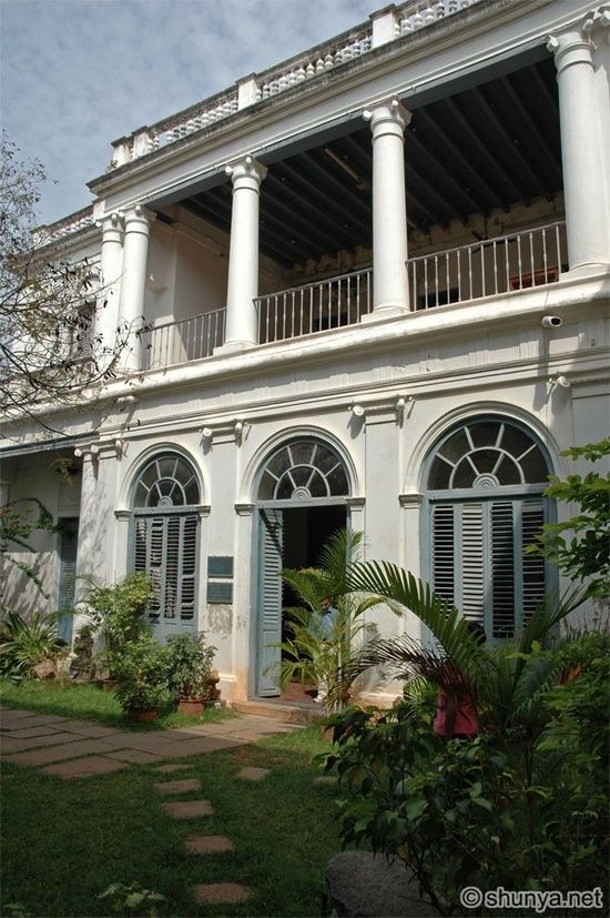 Colonial Architecture Pondicherry Is Situated On Indias East Coast An Indian Town With French Colonial Architecture Pondicherry Is Situated On Indias East Coast An Indian Town With French