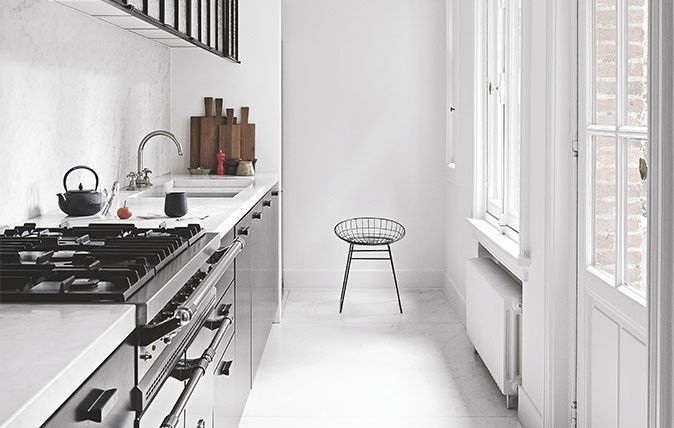 10 Tips For Planning A Galley Kitchen #opengalleykitchen Top 2019 galley kitchen open shelves for 2019 #whitegalleykitchens