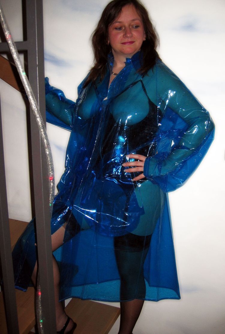Pin by Nuna Biznuzz on Plastic | Raincoats for women Pin by Nuna Biznuzz on Plastic | Raincoats for women