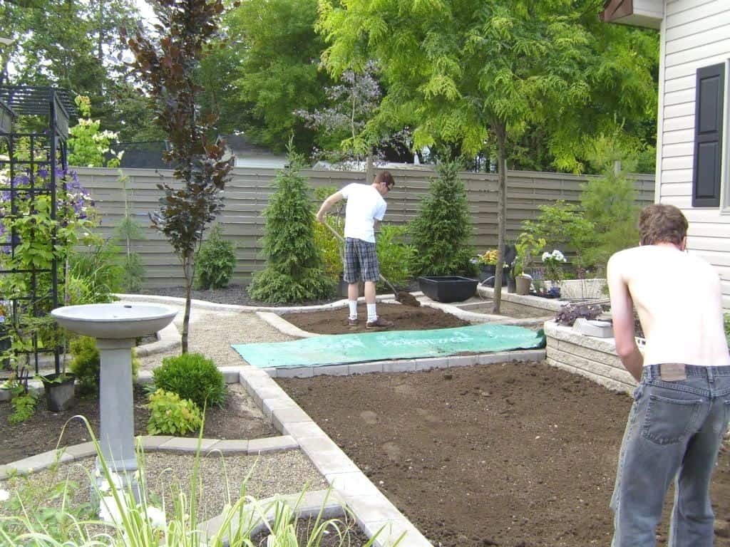 15+ Smart Concepts How to Make Backyard Privacy Landscaping Ideas #privacylandscaping