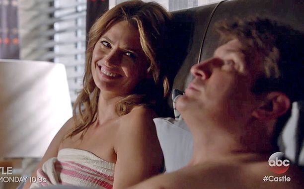 'Castle' sneak peek: Castle and Beckett secretly hook up during lunch