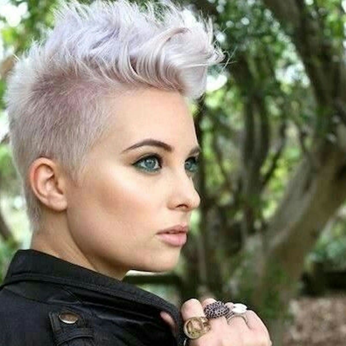 Pin von Chris auf hair Frisuren, Haarschnitt kurz, Schöne frisuren kurze haare Pin von Chris auf hair Frisuren, Haarschnitt kurz, Schöne frisuren kurze haare