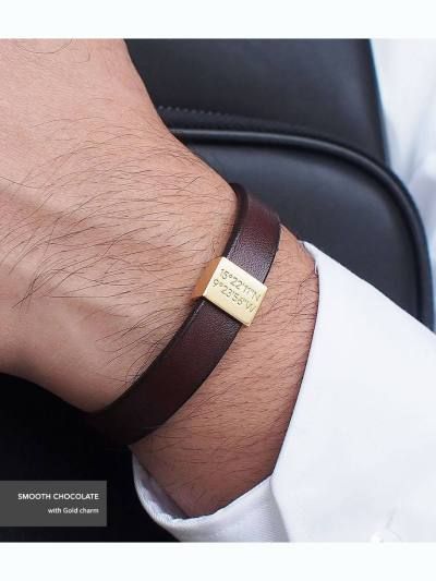 Unique Gifts for Men Who Have Everything (And Want Nothing) - These awesome gift ideas for boyfriend, husband and dad are creative and useful and he will truly appreciate the thought that went into these gifts!) Creative Gifts For Boyfriend, Unique Gifts For Men, Gift Ideas For Men, Gifts For Husband, Boyfriend Gifts, Mens Gifts, Gift For Men, Bracelet Christmas Gift, Christmas Gifts For Him