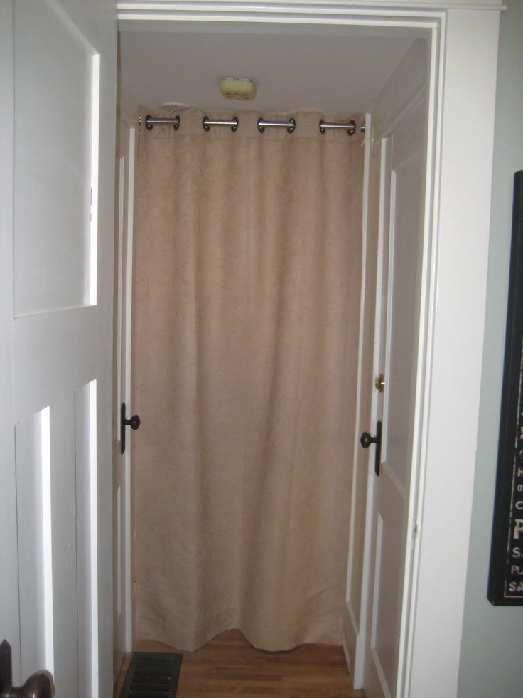 Retractable Acoustic Curtains With Single Barrier Technology