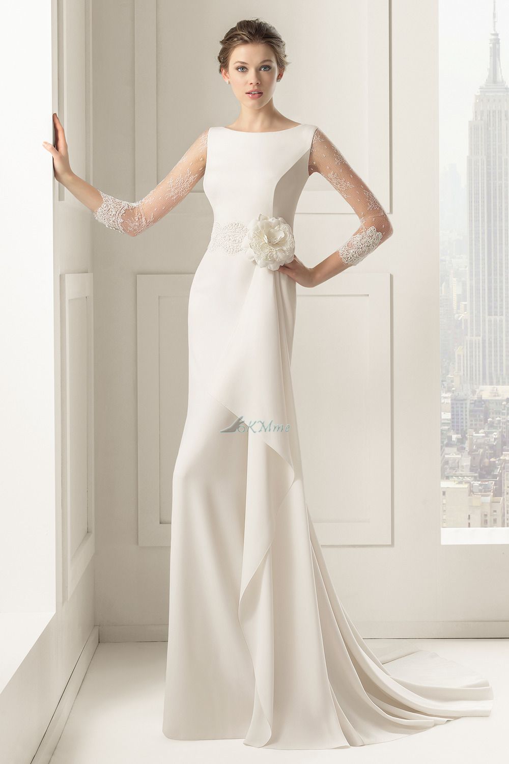 Robe de mariée droite mancheron manche longue en mousseline avec dentelle