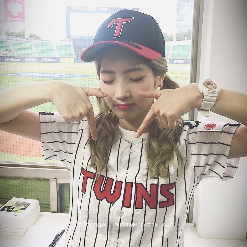 kim dahyun baseball match baseball outfit kpop girls kim dahyun baseball match baseball outfit kpop girls