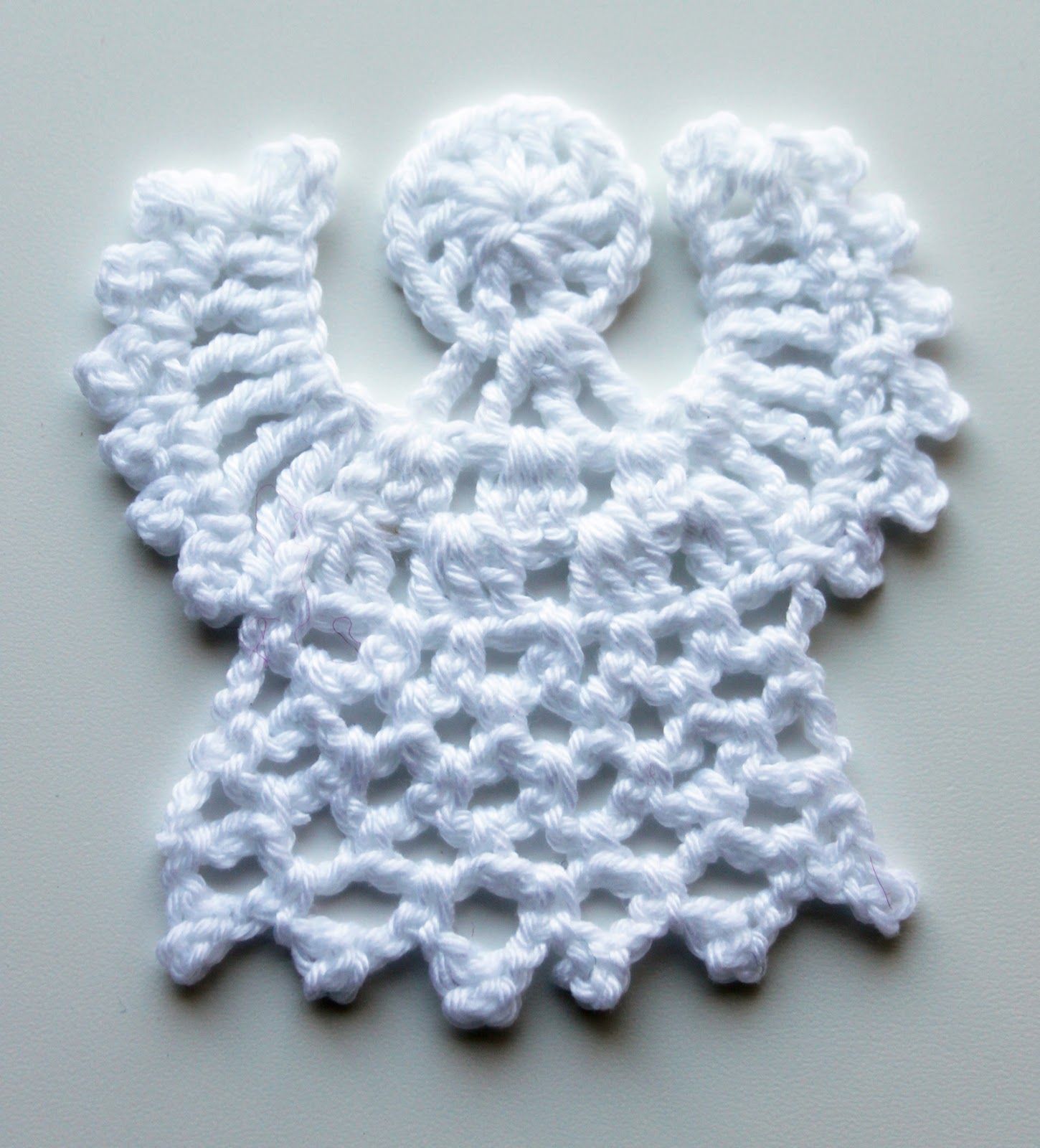 crochet angel for chriatmas tree or card instructions video at httpyoutubezmno4f7rc0i ristiin rastiin virkattu enkeli joulukuuseen - Crochet Angel Christmas Tree Decorations crochet angel for chriatmas tree or card instructions video at httpyoutubezmno4f7rc0i ristiin rastiin virkattu enkeli joulukuuseen - Crochet Angel Christmas Tree Decorations