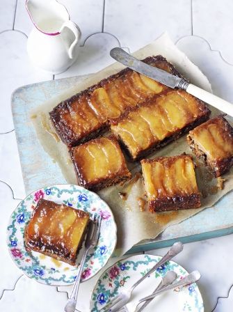 Vegan toffee apple upside-down cake | Fruit recipe Vegan toffee apple upside-down cake | Fruit recipe