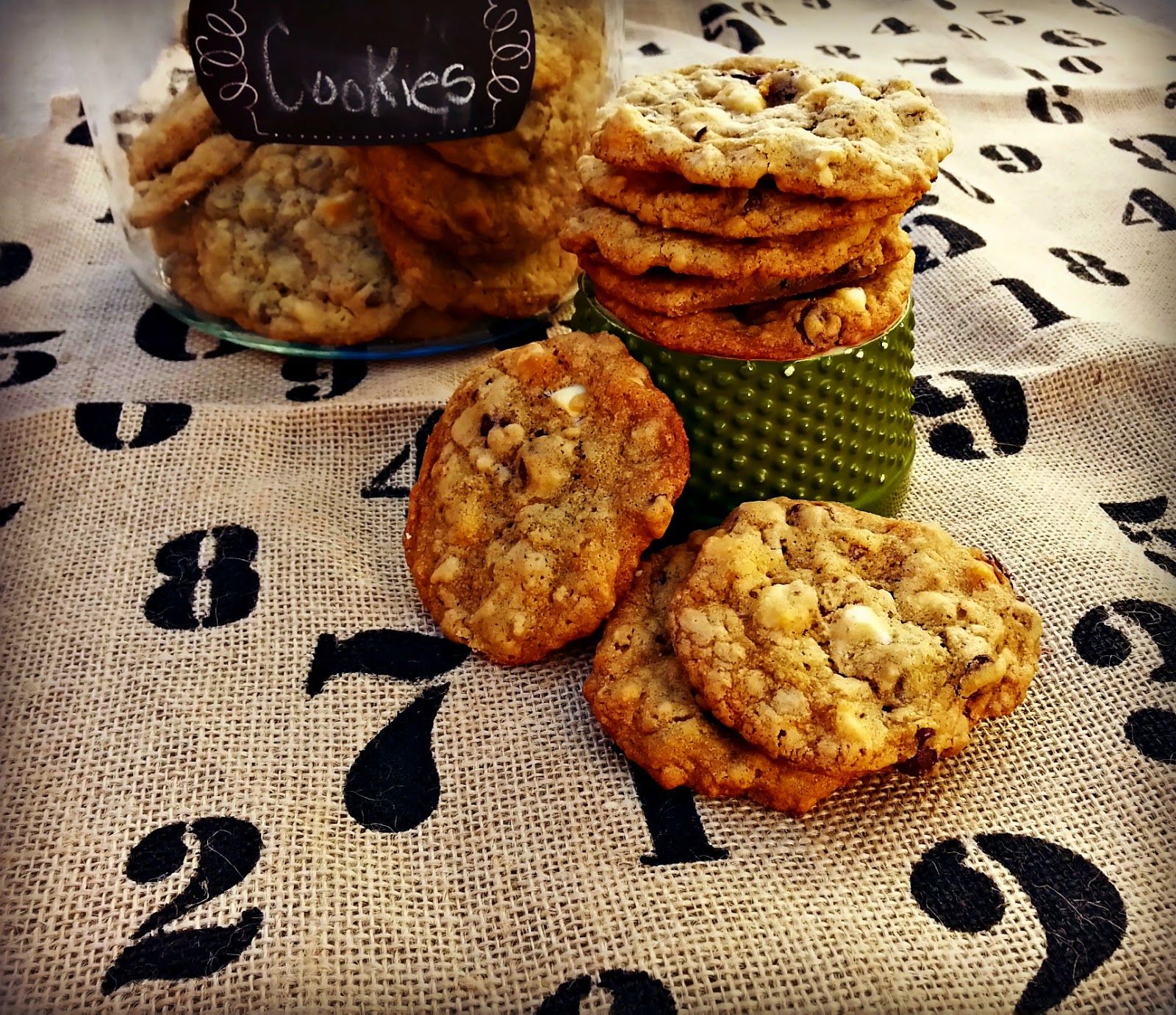 Perfectly Potbelly’s Oatmeal Chocolate Chip Cookies Recipe Perfectly Potbelly’s Oatmeal Chocolate Chip Cookies Recipe