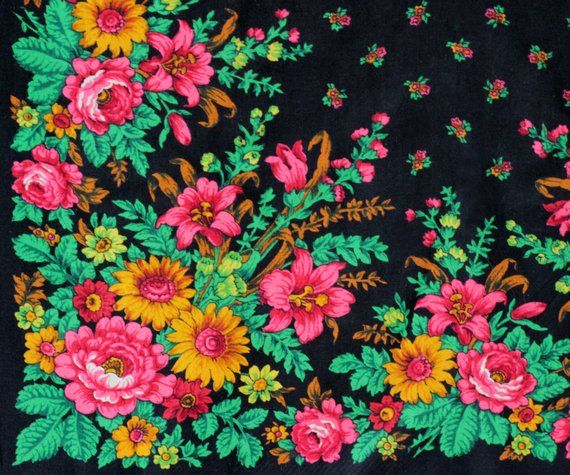 Russische sjaal met roze rozen met Russische volkskunst | Etsy Etsy