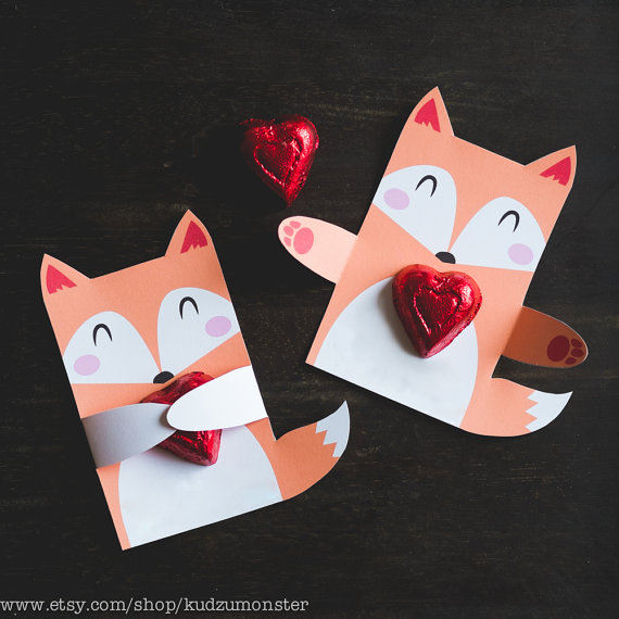 Woodland Fox birthday party candy holders printable DIY party favors cute fox hug for individual candy or suckers kids part classroom party Valentines Day Chocolates, Valentine Treats, Valentine Day Crafts, Kids Valentines, Cat Valentine, Diy St Valentin, Valentin Nap, Diy Party Favors, Candy Holder