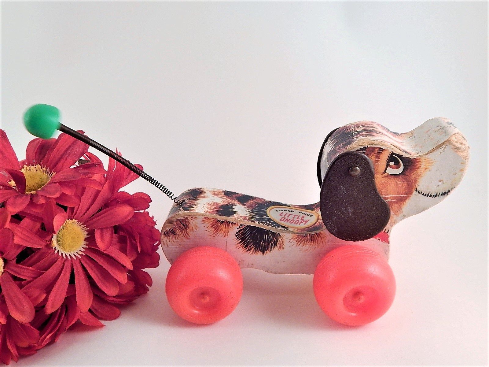 Little Snoopy Beagle Dog Pull Toy Fisher Price 693 Collectible