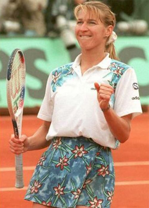 Downblouse Upskirt Steffi Graf