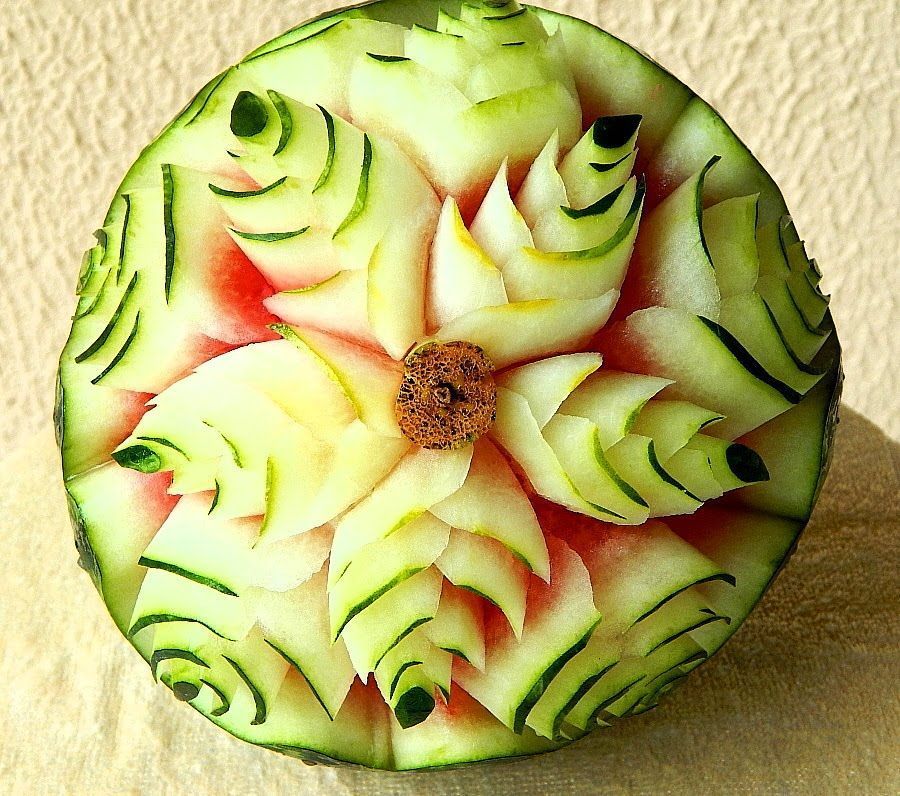 Wassermelonenschnitzen, Wassermelonenkunst, Wassermelonenschnitzen, Obstschnitze...
