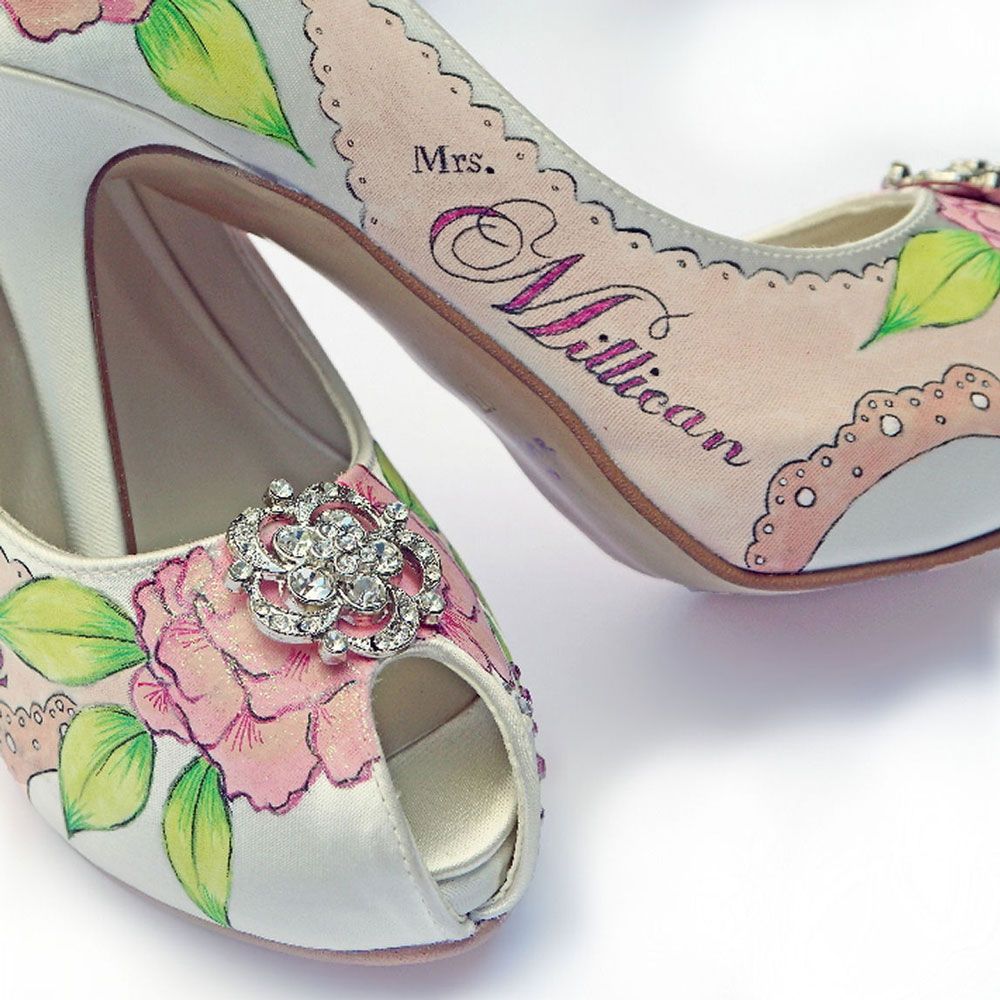 12 Unusual Wedding Shoes For Your Day 12 Unusual Wedding Shoes For Your Day