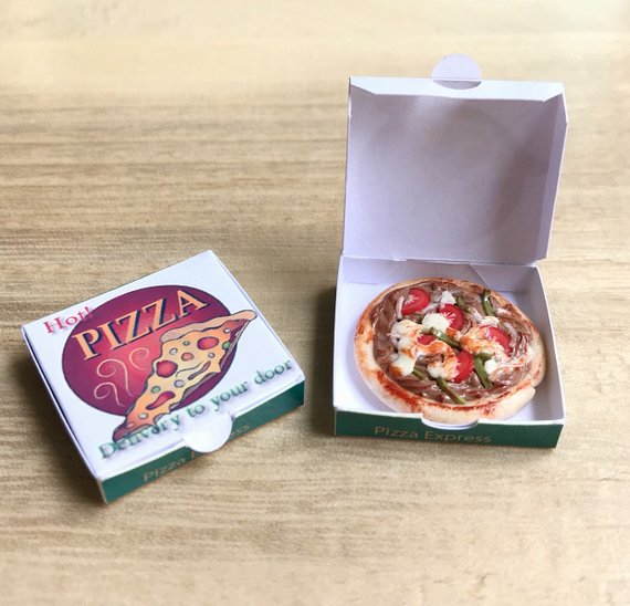 Dollhouse Miniature Whole Pizzia in Pizza Box 1:12 So Realistic Last One