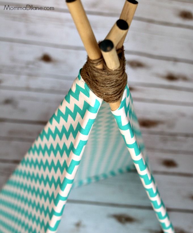 Do You Have A Cat Or Small Dog Get Creative And Make Them Their Very Own Teepee Follow These Step By Step Instructions With Ph Diy Cat Bed Diy Teepee Cat Diy