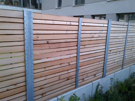 Individueller Gartenzaun aus Holz \u2013 wir bauen ihn garden - sichtschutz aus holz gartenzaun bauen Individueller Gartenzaun aus Holz \u2013 wir bauen ihn garden - sichtschutz aus holz gartenzaun bauen