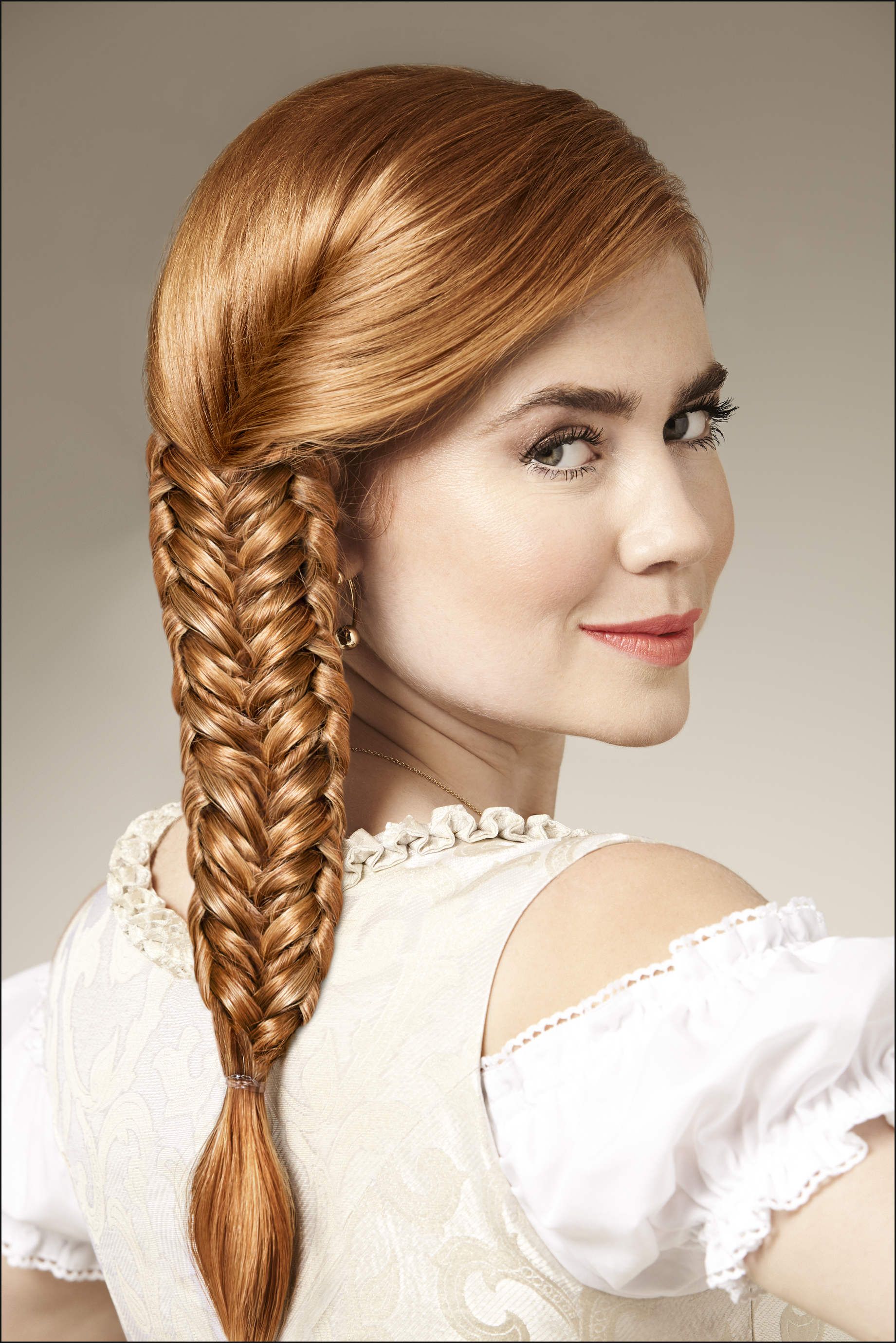 Zopf Frisuren 2018. Einfache Frisuren Oktoberfest hair, Hair styles, Fish tail braid Zopf Frisuren 2018. Einfache Frisuren Oktoberfest hair, Hair styles, Fish tail braid