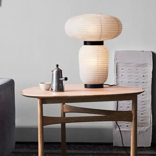 &Tradition Formakami JH18 lampa stołowa Ceiling Lamp, Wall Lamp, Desk Lamp, Ambient Lighting, Home Lighting, French Luxury Brands, Jaime Hayon, Power Led, Light Oak