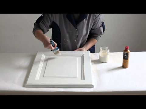 Préparation de la recette de peinture à la craie C H A L K - comment ceruser un meuble Préparation de la recette de peinture à la craie C H A L K - comment ceruser un meuble