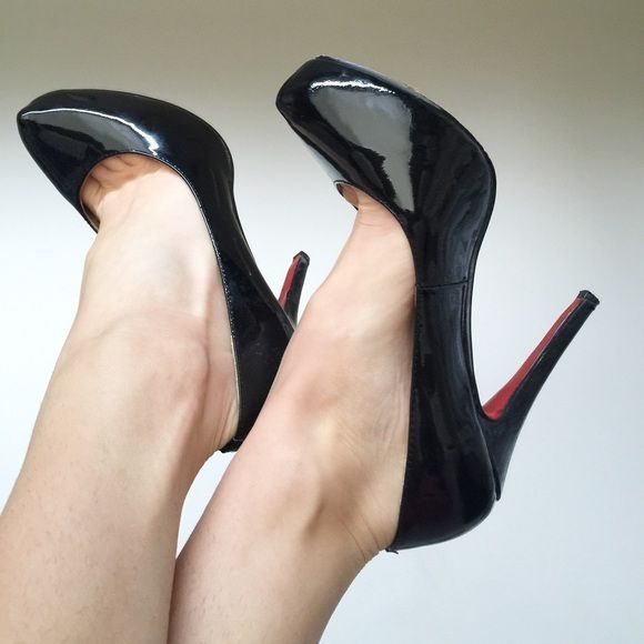 Christian Louboutin heels Selling my replica CL heels worn a few - gre… | Christian louboutin, Christian louboutin outlet, Christian louboutin heels