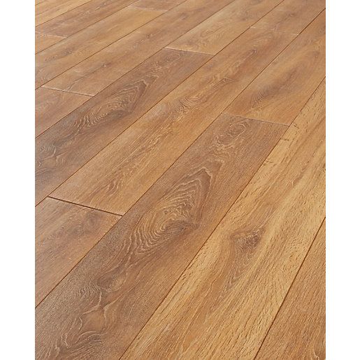 Wickes Vintage Oak Laminate Flooring Wickes Co Uk Oak Laminate Flooring Laminate Flooring Flooring