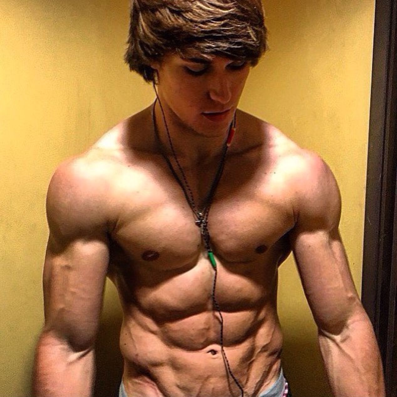 Best of Young dudes gay Tranny like a whore