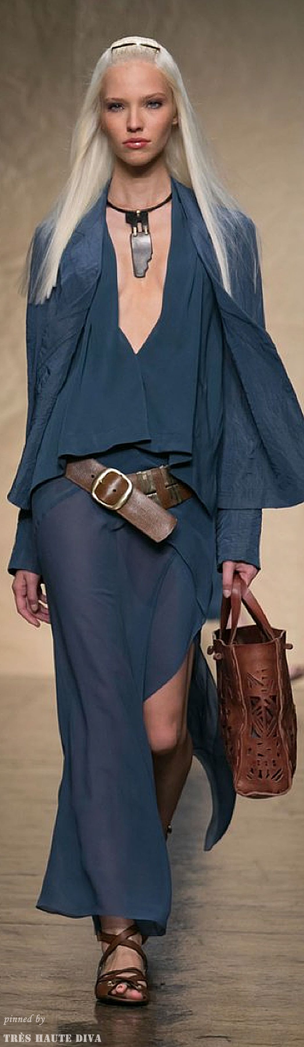 Donna Karan Koleksiyonu Sonbahar Kış Kıyafet Modelleri Donna Karan Koleksiyonu Sonbahar Kış Kıyafet Modelleri