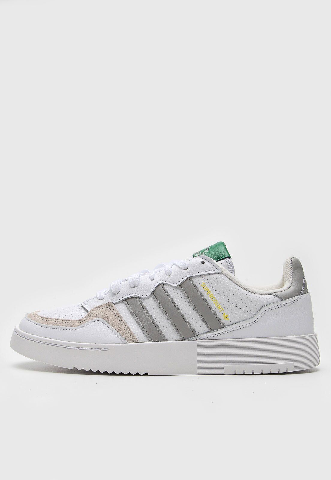Tênis adidas Originals Supercourt Off-WhiteBico: RedondoMedidas da peça no tamanho 39: Sola com 3cm.Os produtos adidas Originals aliam tradição e modernidade em suas peças, sempre com o trefoil característico em destaque.Possui cabedal com perfuros, faixas laterais com recorte serrilhado, recorte frontal em camurça e indicação lateral do modelo Adidas Gazelle Sneaker, Adidas Superstar Sneaker, Adidas Sneakers, Adidas Originals, Off White, Shoes, Fashion, Products, Model