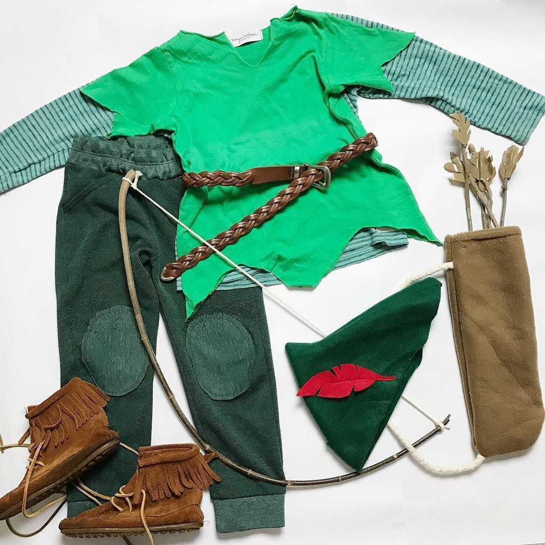 Buddy was my easy kiddo for #bookweek this year he requested a Robin Hood costume which we were pretty much able to put together using existing clothing and part of his Peter Pan costume from a precious year all I had to make was the quiver arrows and bow. Buddy is pretty unimpressed that I won't let him take his much more functional toy bow and arrow set but I'm thinking the teachers will thank me for these prop versions when none of them get hit with a suction cup arrow #bookweek2017 Book Costumes, Halloween Costumes, Toy Bow And Arrow, Naters, Book Week, Quiver, Coon, Arrows, Peter Pan