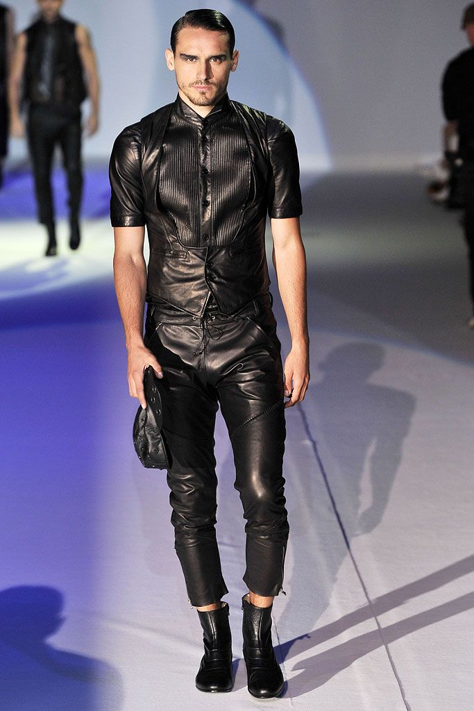 Fashion Shows: Fashion Week, Runway, Designer Collections | Mens Fashion Shows: Fashion Week, Runway, Designer Collections | Mens