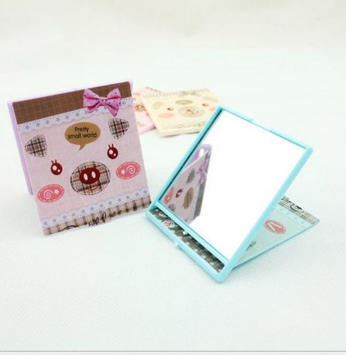 Q-096tplastic Framed Wall Mirrors Makeup Mirror Shape : Round. Style : Modern. Kind : Pocket Mirror. Frame Material : Plastic. Sides : Double Sided. Finish : Zinc Alloy. Customized : Customized. Design : Fruit or Customized. MOQ : 500. Wall Mirror Makeup, Wall Mirrors, Framed Wall, Frames On Wall, Travel Hotel, Mirror Shapes, Small World, Framing Materials, Zinc Alloy