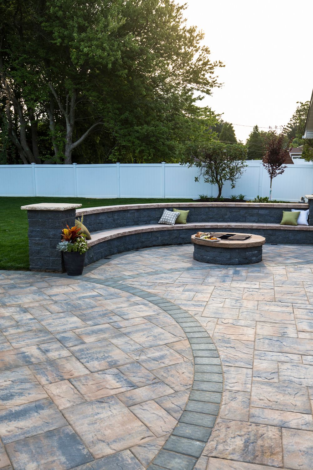 Metamorphosis Updated This Long Island Outdoor Living E With Outdoor Living E