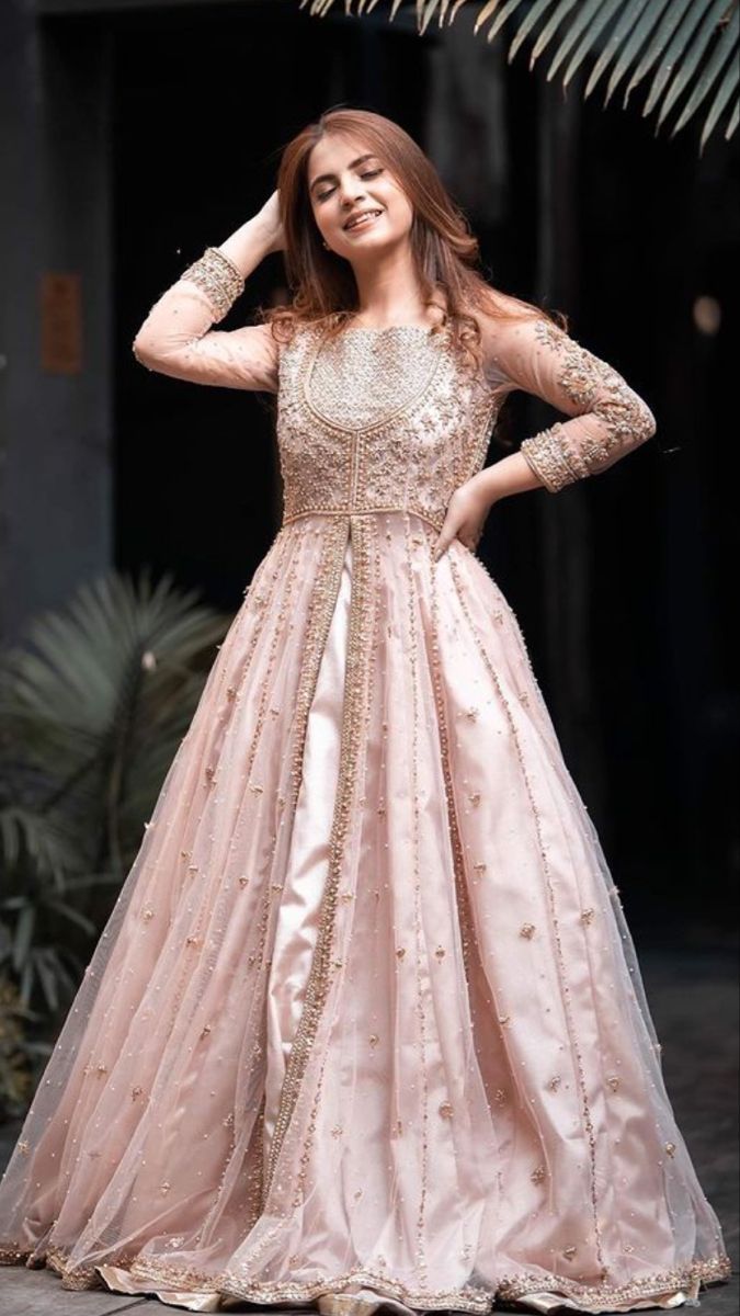 Gowns Dresses Elegant, Pakistani Fancy Dresses, Latest Bridal Dresses, Shadi Dresses, Asian Bridal Dresses, Bridal Dresses Pakistan, Beautiful Pakistani Dresses, Pakistani Wedding Outfits, Pakistani Fashion Party Wear