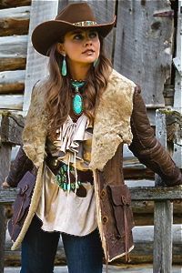 ~ Brit West's Mountain Man Jacket, cowgirl hat with Czech glass peyote beaded hatband and fab turquoise jewelry. ~ Estilo Cowgirl, Sexy Cowgirl, Gypsy Cowgirl, Cowgirl Chic, Western Chic, Cowgirl Hats, Cowgirl Style, Cowgirl Outfits, Western Outfits