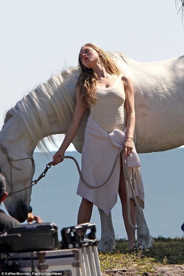 Amanda seyfried nude hot - Porn galleries